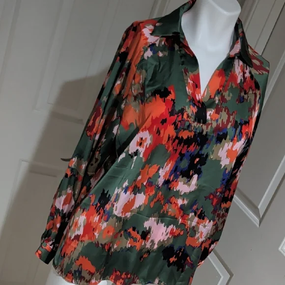 Vibrant Abstract Women's Blouse XL - Picture 2 of 8